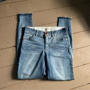 Candie’s junior’s skinny jeans size 7 28W